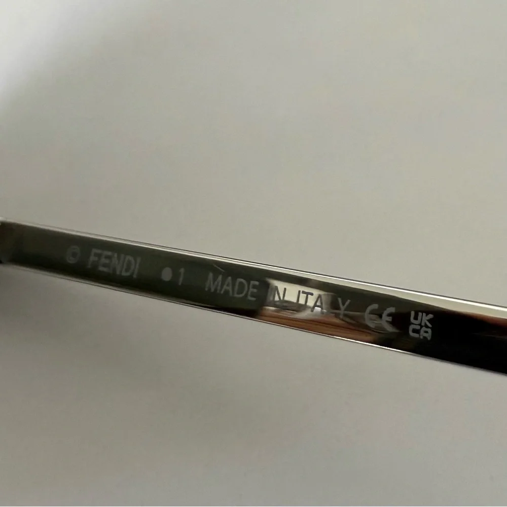 NEW!!! Fendi men sunglasses FE40129U 16C Authentic Retail 580$